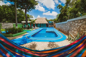 LA PALAPA - beautiful pool home sleeps up to 8